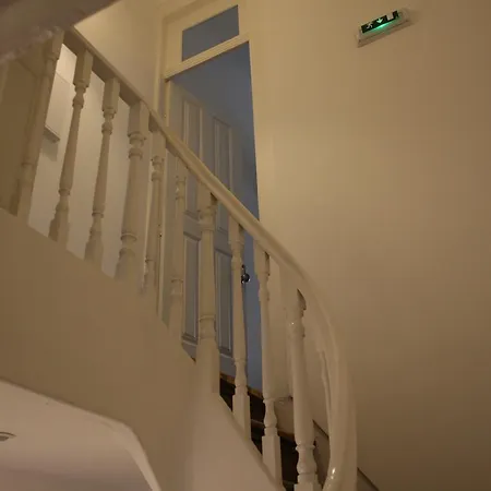 Albergue Iporto Suites Porto